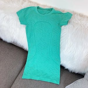 Lululemon Swiftly Tech Short Sleeve Crew